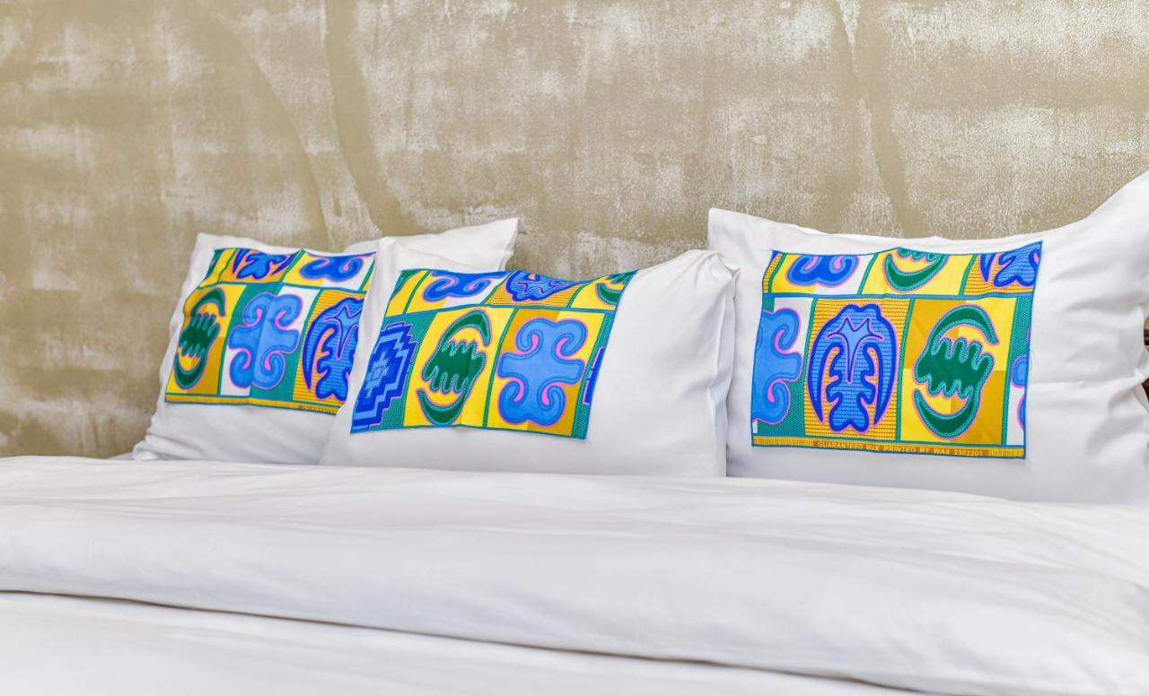 Hotel M'Rode لومي المظهر الخارجي الصورة