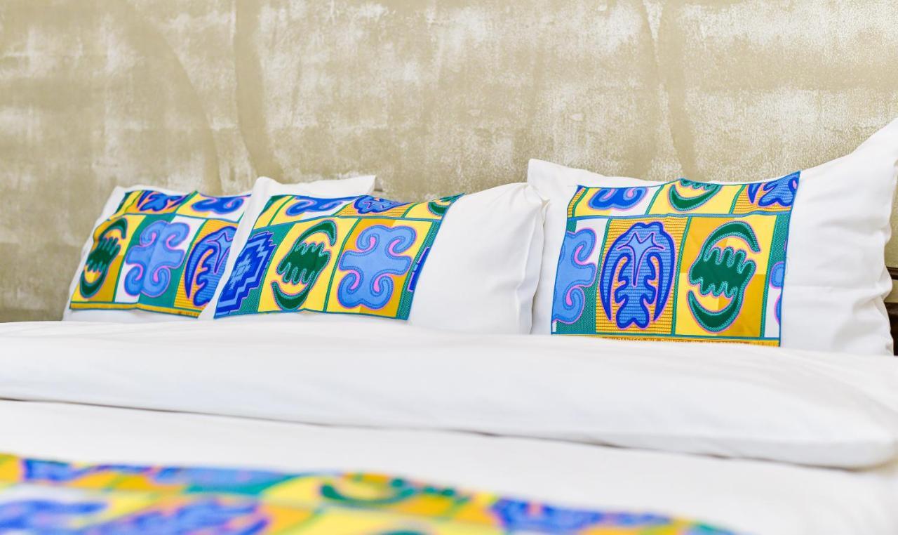 Hotel M'Rode لومي المظهر الخارجي الصورة