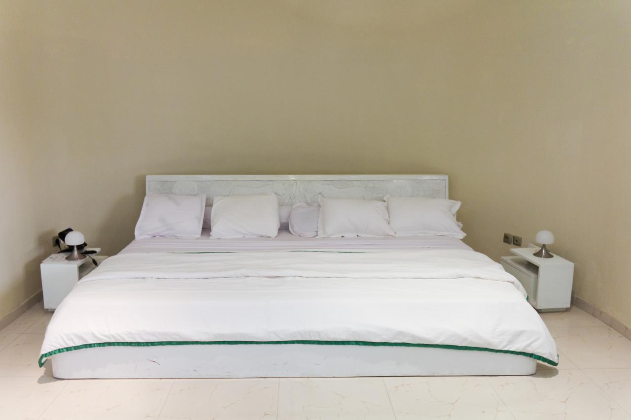Hotel M'Rode لومي المظهر الخارجي الصورة